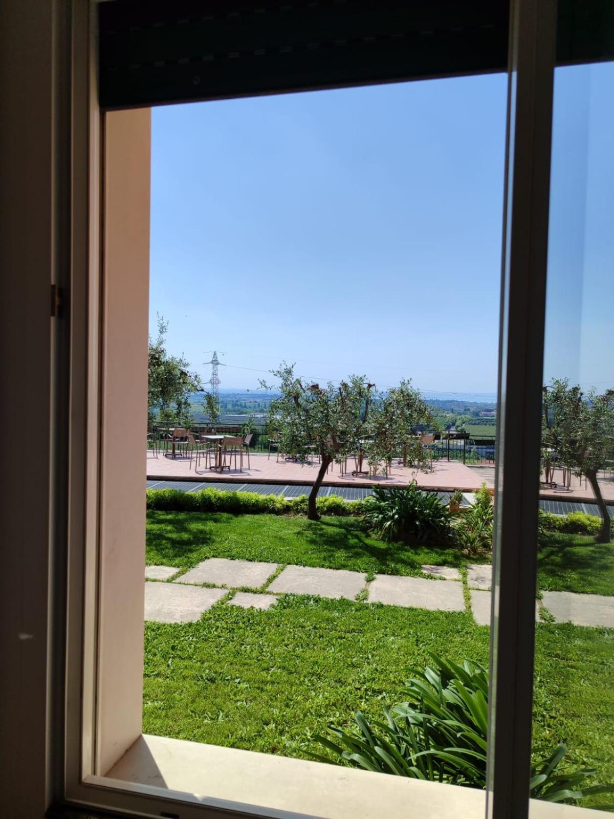 Nice Apartments Lake View & Free Parking Pastrengo Exterior foto